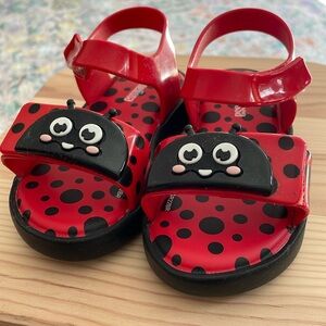 Mini Melissa Ladybug 🐞 Sz 9 - NWOT